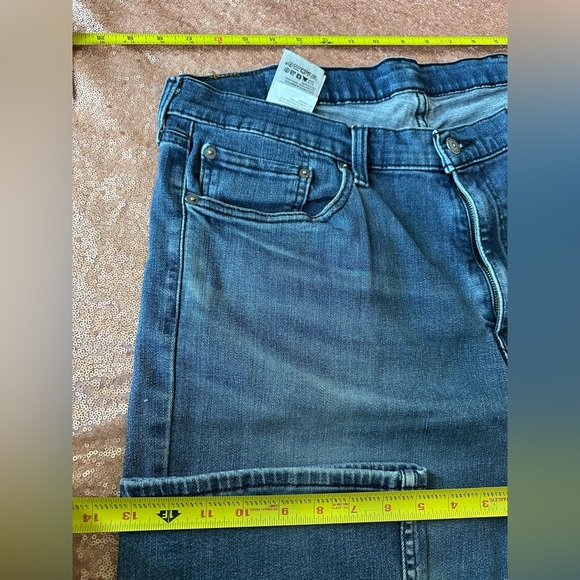 Levi Strauss 559 Relaxed Straight Fit Blue Jeans Men's Size 38x36 - Picture 7 of 8